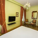 Le Manoir Au Жерарме