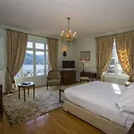 Le Manoir Au Hotel 4*