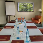 Le Manoir Au Отель Жерарме