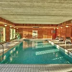 Отель Le Manoir Au