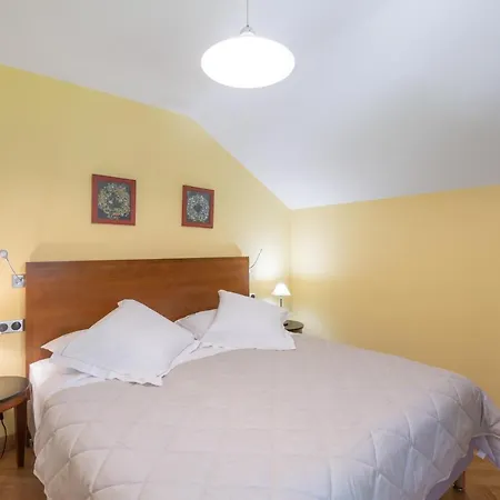 Le Manoir Au Hotel 4*