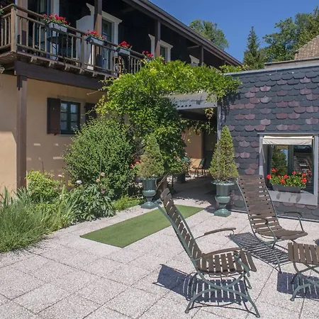 Le Manoir Au Hotel 4*