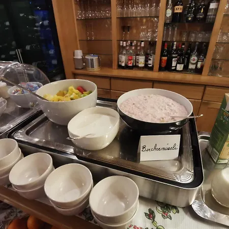 Le Manoir Au 4*