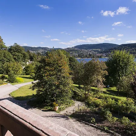 Le Manoir Au فندق