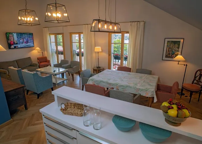 Отель Le Manoir Au