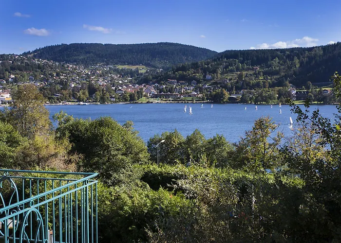 湖庄园酒店 酒店 4*