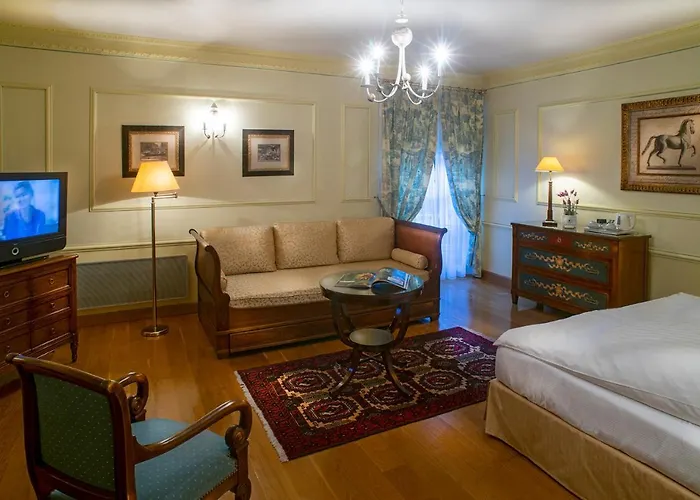 Le Manoir Au Отель